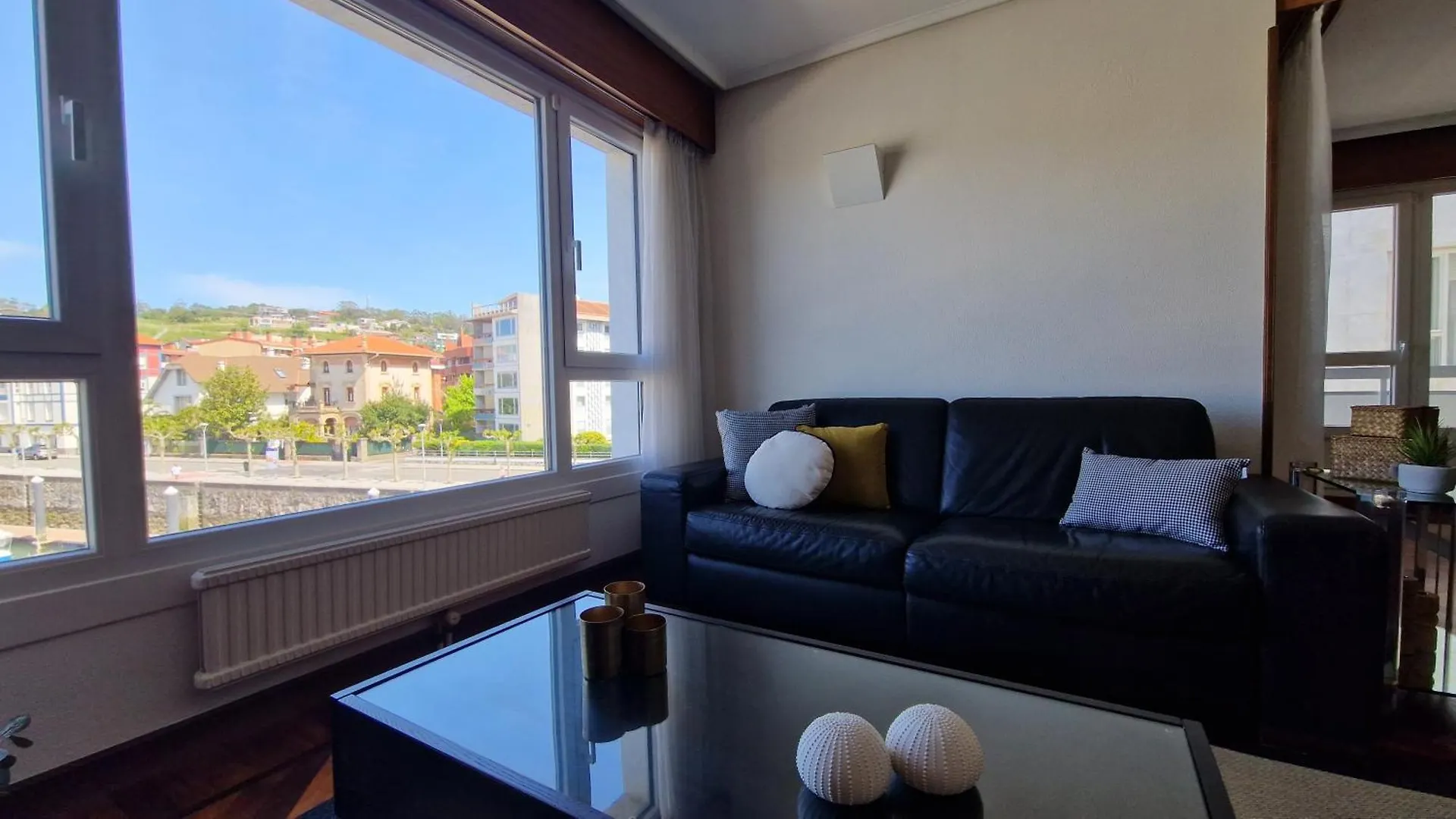 Vistas Mar Y Puerto Plentzia - 200M2 Y Parking Apartman