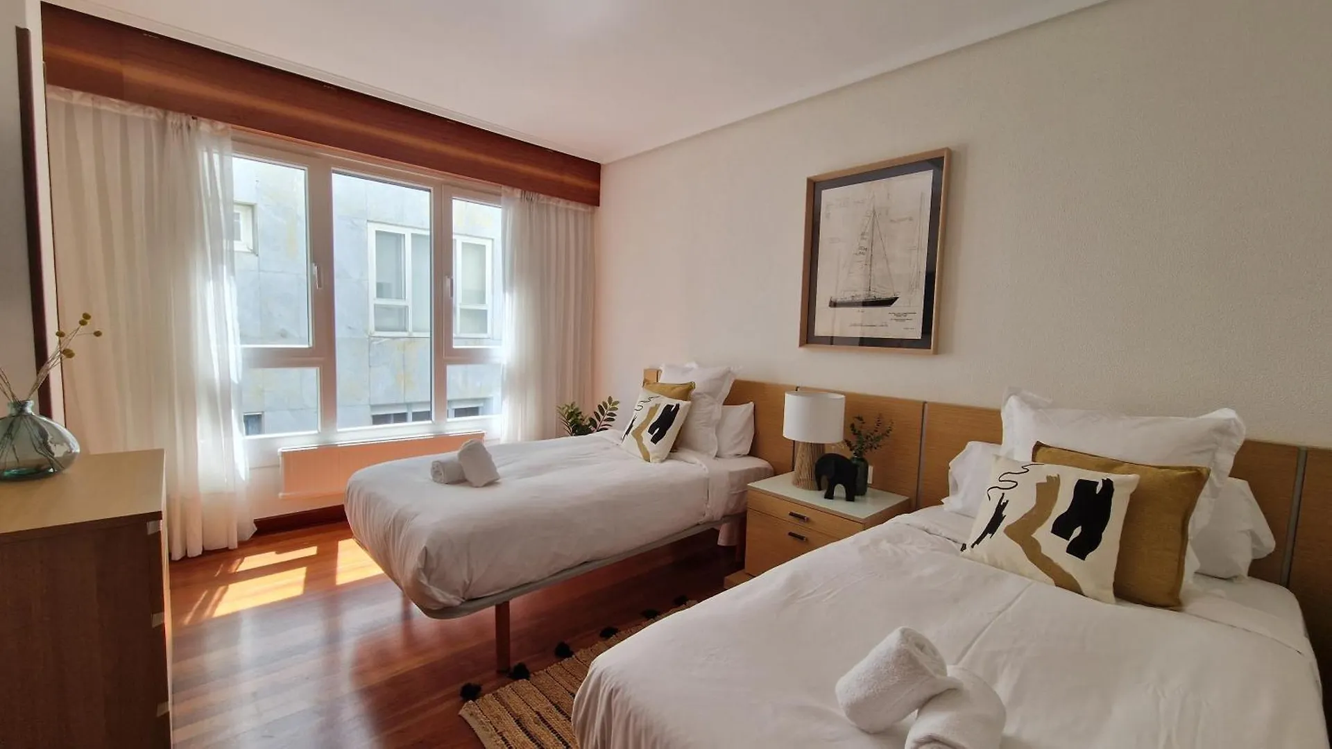 Vistas Mar Y Puerto Plentzia - 200M2 Y Parking Apartman